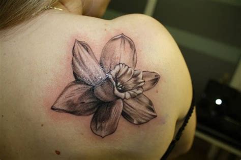 Narcissus tattoo | Narcissus flower tattoos, Narcissus tattoo, Family ...