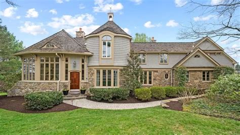 Malvern Bank House Of The Week Exquisite Curb Appeal Amidst Radley Run