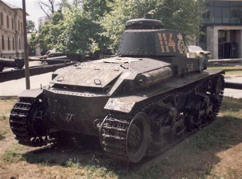 R-2 Romanian light tank