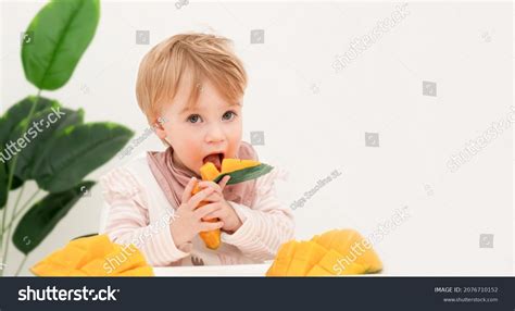 4,424 Baby Mango Images, Stock Photos & Vectors | Shutterstock