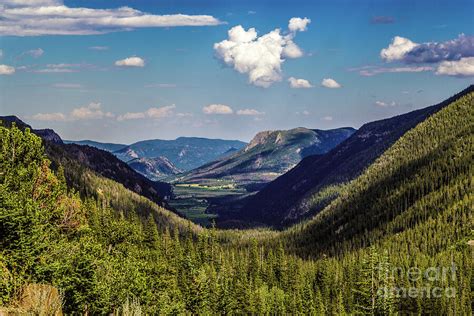 U Shaped Valley Photograph by Jon Burch Photography - Pixels