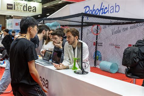 Galería imágenes madrimasd Feria Madrid es Ciencia