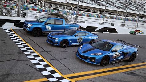 Chevrolet Corvette Z06 Debuts As Pace Car For 2023