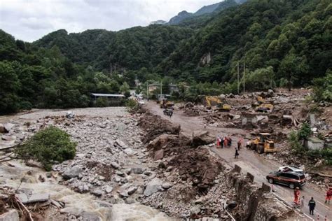 Tanah Longsor Tewaskan 21 Orang Di China 6 Hilang Ipol Id