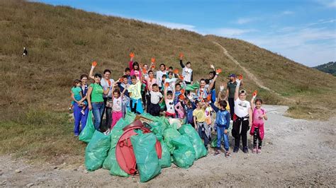 Amplă acțiune de ecologizare în Budeasa epitesti