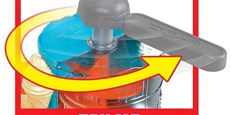 Hot Wheels City Downtown Ice Cream Meltdown Play Set GJK74 Toys 4 You