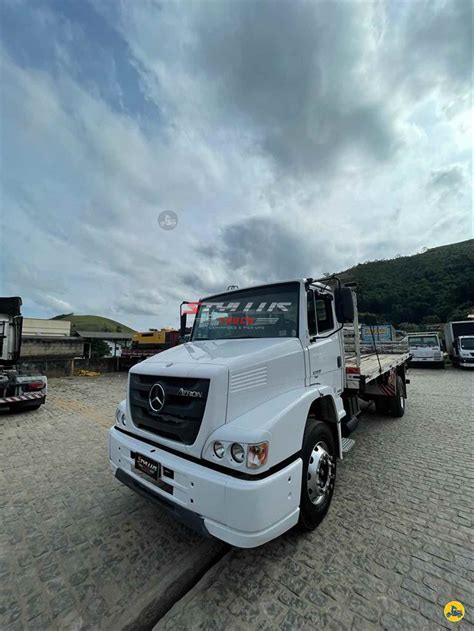 Caminhao Mercedes benz MB 1319 usado à venda