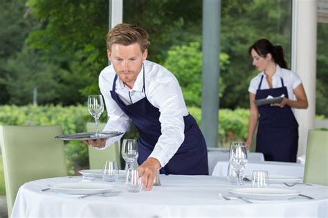 Juntos Con La Hostelería Exige Al Gobierno La Inclusión De Los Trabajadores De Restauración En