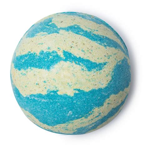 Lush Christmas Bath Bombs | POPSUGAR Beauty UK