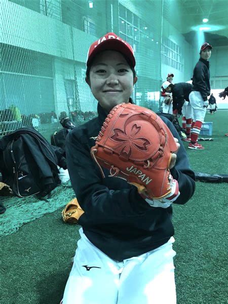 ミズノソフトボール On Twitter Softjapan 選手のグラブのこだわり🥎 中山日菜子 選手は本体sオレンジに、「1色だけだ