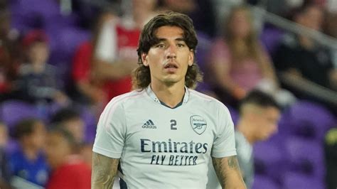 Hector Bellerin Transfer Latest Arsenal Take Desperate Measure As