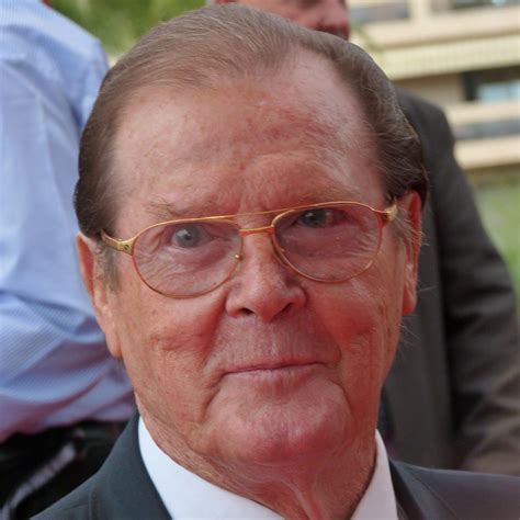 Roger Moore Is Dead - Bio, Net Worth, Height