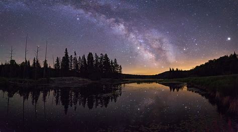 Stargazing Near Me: A Guide To the Best Stargazing in Canada | Four Corners