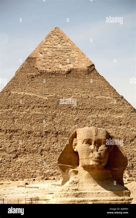 La Esfinge Con La Pir Mide De Khafre Chefren Giza El Cairo Egipto