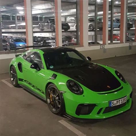 Lizzard Green 2019 Porsche 911 Gt3 Rs With Weissach Package Spotted In Stuttgart Autoevolution