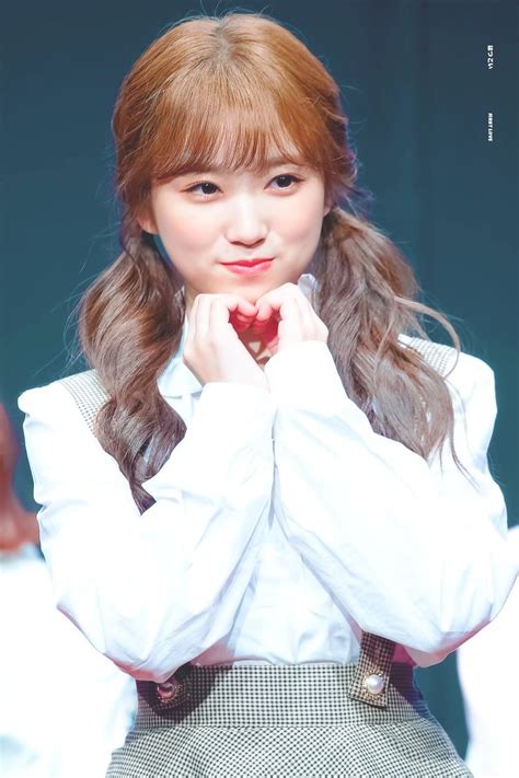 Sakura Yuri Iz One Nako Korean Name Japanese Girl Group Musical