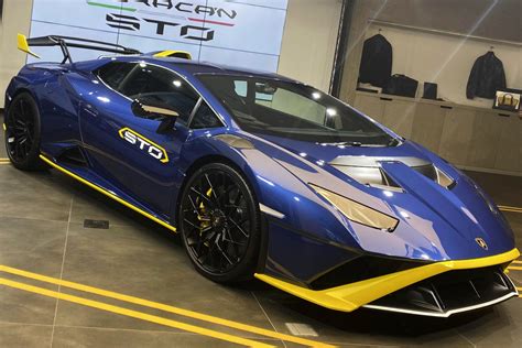 Lamborghini Huracan Sto Launched In India Super Trofeo Motoring World