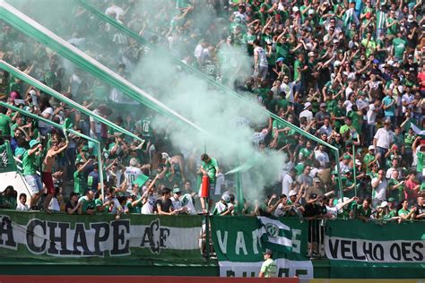 Anos De Chapecoense Conhe A A Trajet Ria De Um Dos Grandes Do