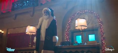 Danny Glover Is Santa In Disney S Comedy The Naughty Nine Teaser