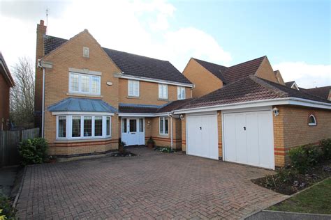 4 Bedroom Detached House For Sale In Milton Keynes