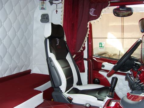 Scania Topline Bianco Rosso E Nero Carsel S R L Tappezzeria