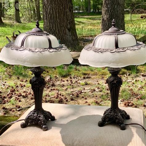 Lot 75 Set Of 2 Art Nouveau Tiffany Style Reproduction Table Lamps With Frosted Glass Shades