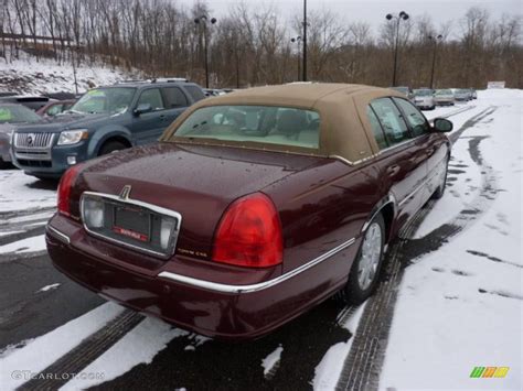 2004 Autumn Red Metallic Lincoln Town Car Ultimate L 44087990 Photo 4