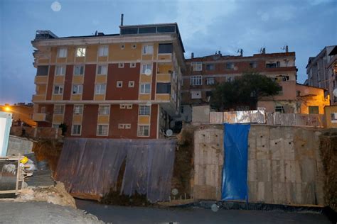 Gaziosmanpa Ada Toprak Kaymas Nedeniyle Bir Bina Tahliye Edildi