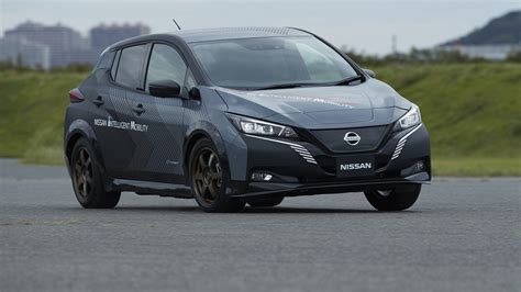 Nissan's Next Electric Car Likely to Get AWD | AutoTrader.ca