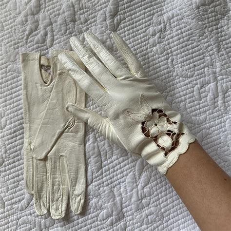 White leather vintage gloves, excellent condition!!!... - Depop