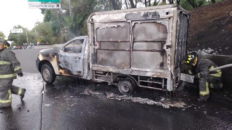 VIDEO Camioneta Se Incendia En Insurgentes Equipos De Emergencia