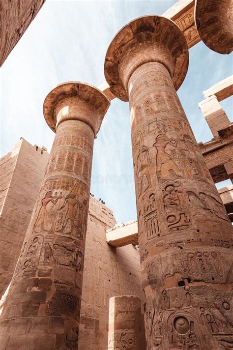 Antichi Piloni Che Toccano Il Cielo Nel Tempio Di Karnak Luxor Egitto