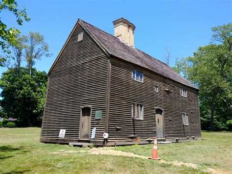 The oldest houses in the US