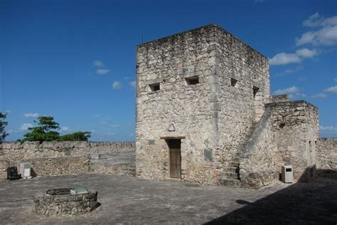 Por qué Bacalar es Pueblo Mágico BBacalar Tours en Velero en