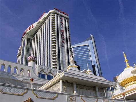 FinCEN Fines Trump Taj Mahal Casino Resort $10 Million