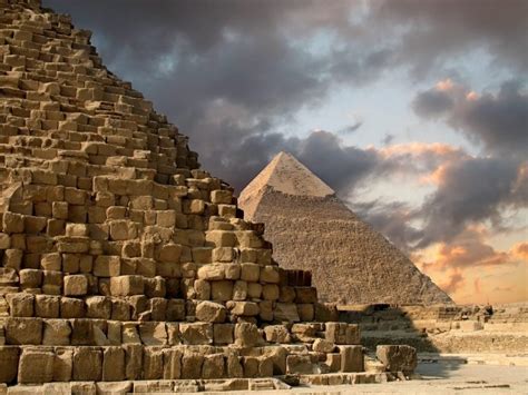 Who Built The Pyramids Of Giza And Why Facty