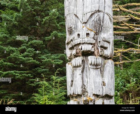 Totem Pole At Sgang Gwaay Unesco World Heritage Site Haida Gwaii