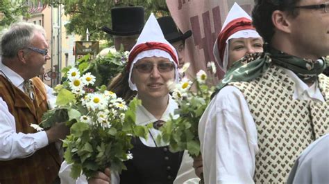 VIII Ziemeļu un Baltijas valstu Dziesmu svētku dalībnieku gājiens