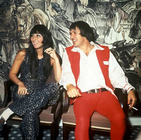 25 Wonderful Color Photographs of Sonny Bono and Cher From Between the ...