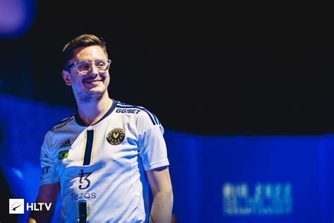 IEM Major Rio 2022 ApEX Relembra Dedos Do Meio Da Torcida Foi