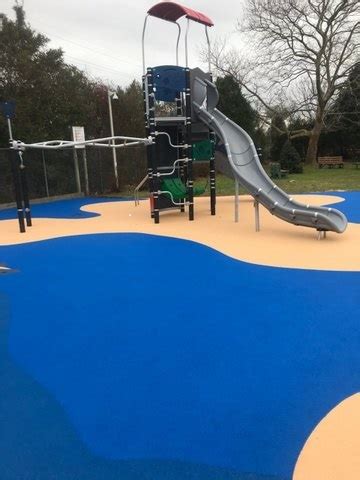 Installing Rubber Surfacing On Playground - Lopare