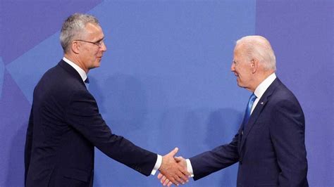 Biden ile Stoltenberg beyaz Saray da görüştü