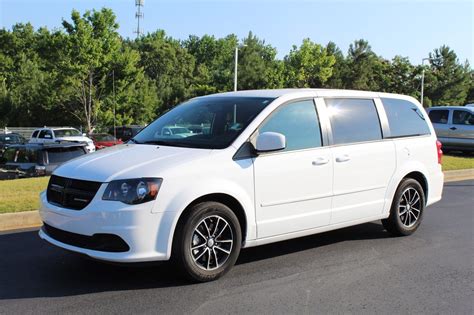 Pre Owned Dodge Grand Caravan Se Plus Mini Van Passenger In Macon