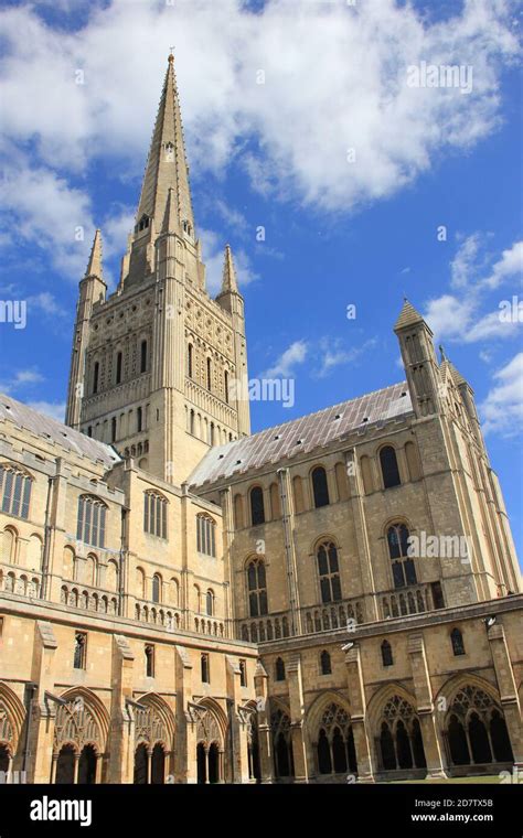 Photograph Of Norwich Cathedral And Spire Stock Photo Alamy