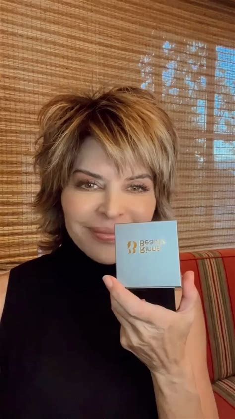 Better Naked Iconic Eye Kit | suitcase, Lisa Rinna | Lisa Rinna shows
