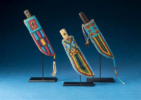 Lakota knife sheaths | Bead work, Native american knives, Native ...