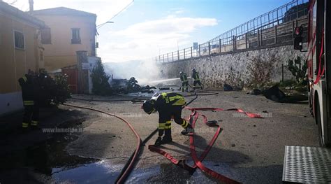 Tragedia Sfiorata A Catanzaro Lido Incendio Furgone Causa Esplosione