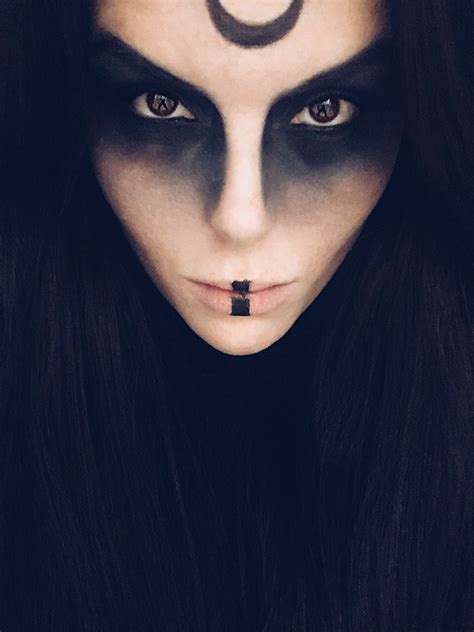 Ведьма | Halloween makeup witch, Halloween costumes makeup, Scary witch ...
