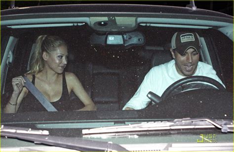 Enrique & Anna Kournikova: Still Together!: Photo 1816311 | Anna ...