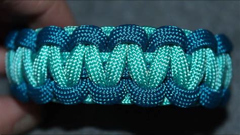 How To Make Paracord Bracelet With Two Colors